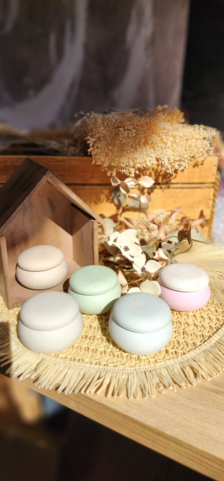 Χειροποίητη κεραμική Μπομπονιέρα Macaron